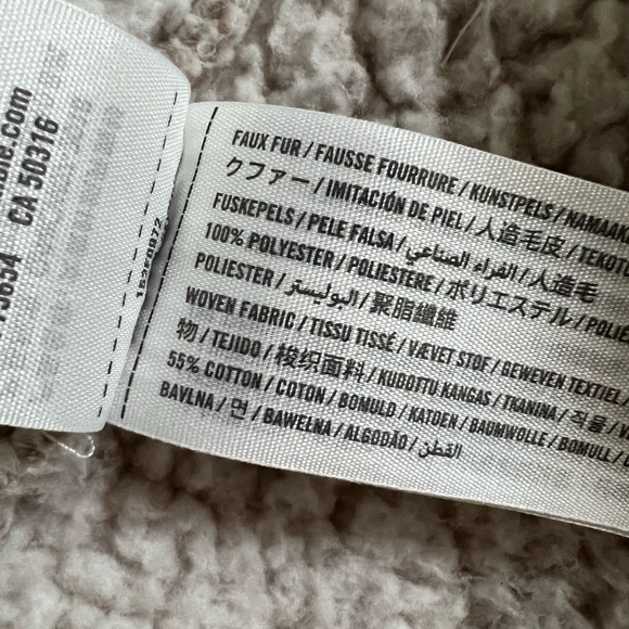 ABERCROMBIE & FITCH Cinched Cocoon Sherpa Fleece Faux Fur Jacket Beige XXS XS - Picture 7 of 13